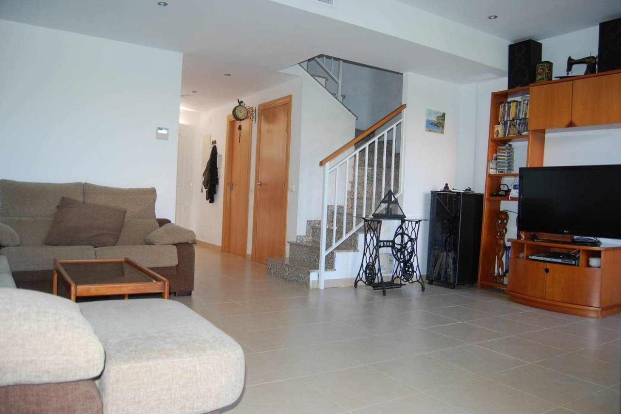 فيلا Casa Junto A La Playa Costa Dorada إليامبويا المظهر الخارجي الصورة