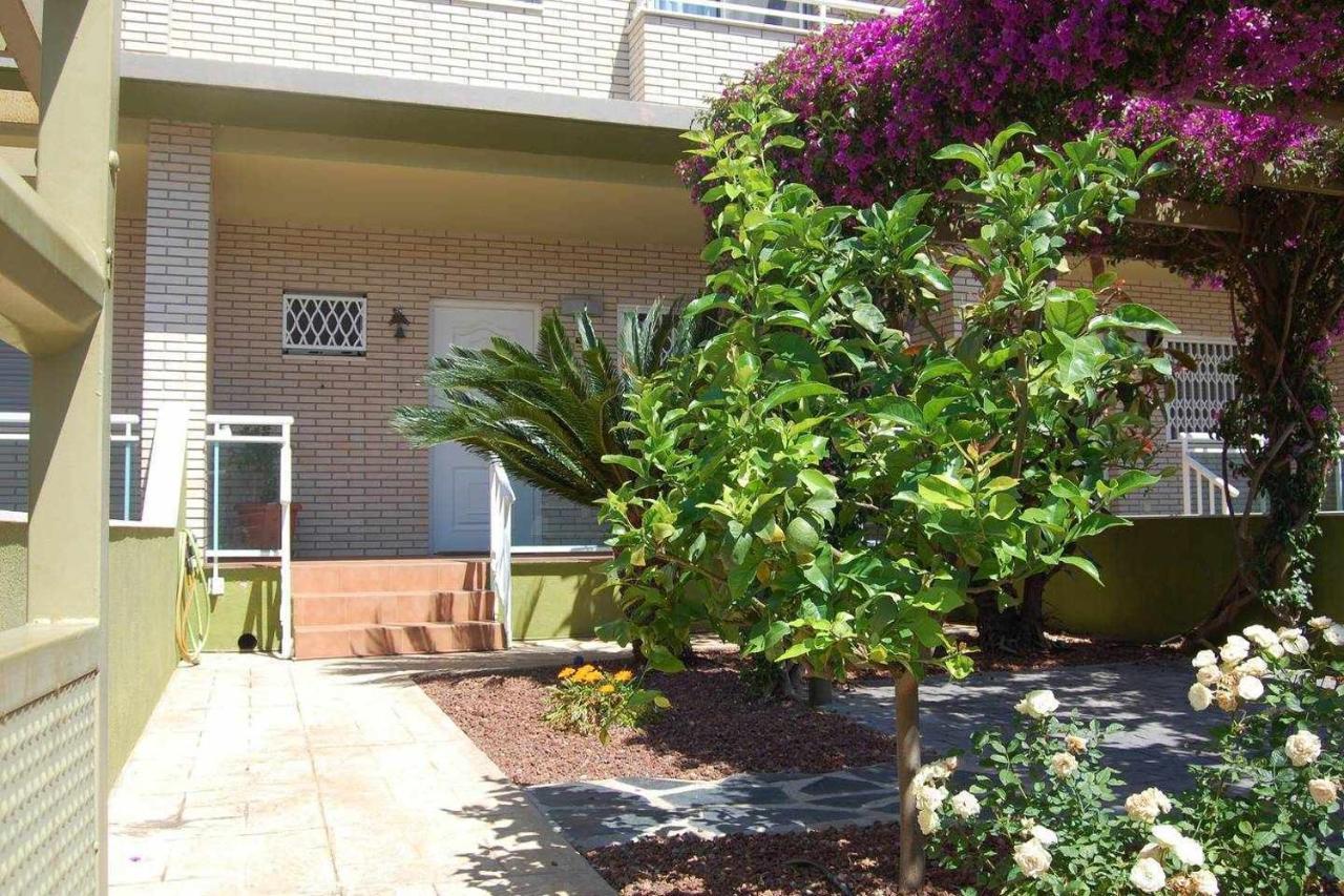 فيلا Casa Junto A La Playa Costa Dorada إليامبويا المظهر الخارجي الصورة